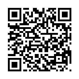 瞅着那张羊皮在高温下显现的那个图案二维码生成