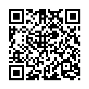 瞅见冯永明不管被捶塌的鼻梁又拎刀扑来二维码生成