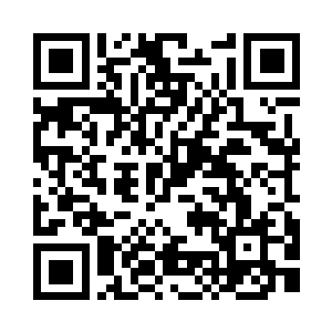 石梁底下两人穿过的缝隙已经枝断叶残二维码生成