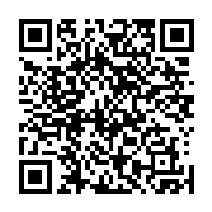 矿工们要想挖到足够的灵石往往要先沿着矿道走上好一段路二维码生成