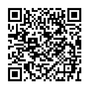 矿洞的顶上每一处都镶嵌着一颗太阳石作为光源二维码生成