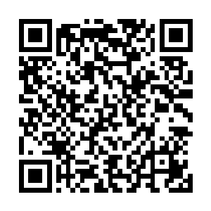 破天荒帮忙收了下碗碟就要巴克煞有其事的帮她卷起袖子来二维码生成