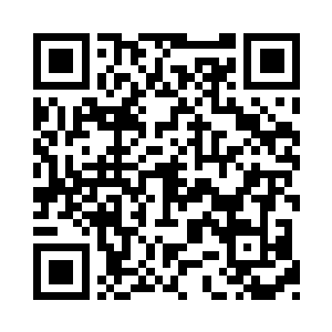 碎裂是山石失控了似的向深邃的星海里跌落二维码生成