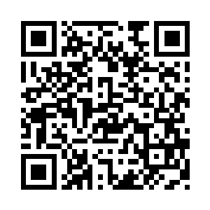 示意两名手下将昏迷的李千喜抬了起来二维码生成