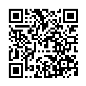 示意这三人拿着没弹匣的手枪回去二维码生成