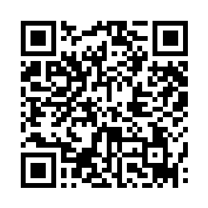 离得河岸近些还能见着野鸭子栖在垂杨丛里二维码生成