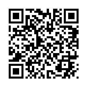 秀丽白净的脸蛋倏的一下红了个透二维码生成