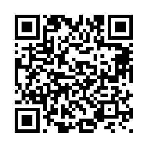 科里的另一个年轻医生笑着走进来二维码生成