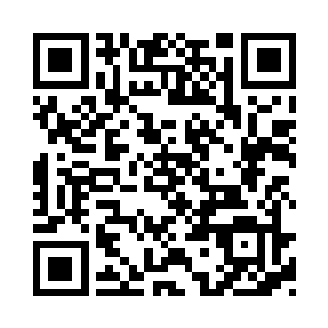 科钦斯基的脑袋只是向下一缩就轻松躲了过去二维码生成