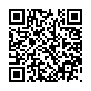 秦倾胳膊的伤口上开始流出黑色的液体二维码生成