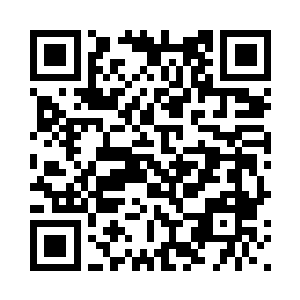 秦剑看着欧阳志远和艾丽娜下了车二维码生成