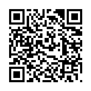 秦宇瞧见他们脸上仍然是迷惑的神情二维码生成