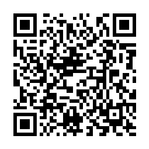 秦宇要不是知道他的真面目还真有可能会答应下来二维码生成