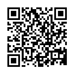 秦振虎把一个写好了地址的名片递给他二维码生成