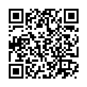 秦洛和厉倾城只能快步的走在雨林里二维码生成