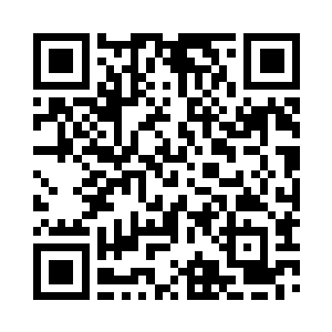 秦洛看了一眼躺在沙发上昏迷不醒的玉女二维码生成