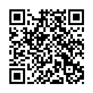 移了移自己的肥身体继续装模作样的看了起来二维码生成
