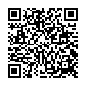 程君曼当机立断地拿了私房钱叫人去请接生婆子和大夫来二维码生成