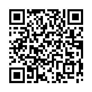 空中的四千艘小型仙舟在空中划过亮丽的弧线二维码生成