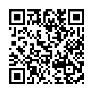 穿了件不太合适的檀色团花纹圆领长袍二维码生成