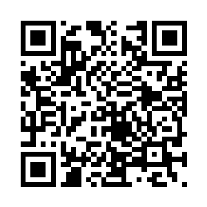 穿过这一段路就是一个繁华的十字交叉路口二维码生成