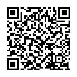 突兀正见一曹军将领斜刺里地朝着马易袭击过来二维码生成