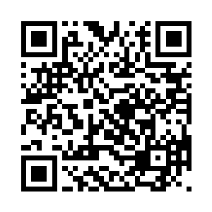 突然他看到身前不远处的一扇大门开了二维码生成