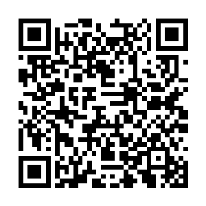 突然冒出批人将他们给打的灰头土脸从土里爬出来二维码生成