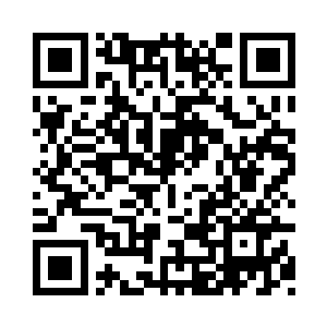 突然出现的老妪踏空走到了主殿上方二维码生成