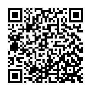 突然发现这个曾经笨笨傻傻的姑娘变得越来越美了……二维码生成