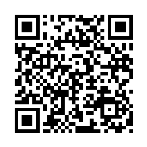突见小丫头不老实的再次踢开了身上的毯子二维码生成