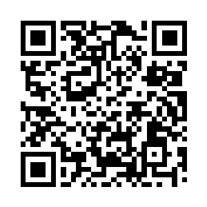 窝在湖水里看两小孩整整玩了一个夏天二维码生成