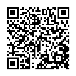 立刻到医生办公室去询问梁艳是什么时候离开医院的二维码生成