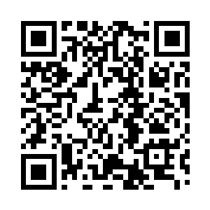 立刻摸出手机走到角落去打了一个电话二维码生成
