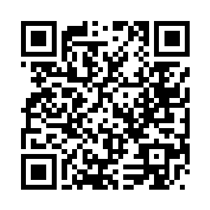 立刻蹲下身子开始收拾满地的狼藉二维码生成