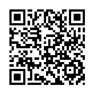 立刻飞去数十人持武器将树下之人围了起来二维码生成