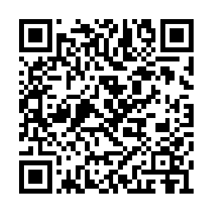 立即小声的说了这么一句……随即挂断了对讲机二维码生成