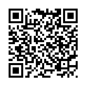 立马有几个保镖将身前的人给推开二维码生成