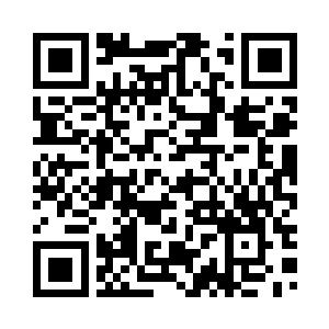 站在一旁打伞的太监们亦匆匆俯身二维码生成