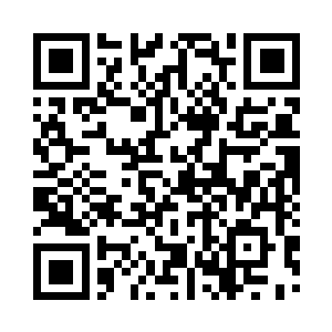 站在人群里的男人没有听懂里面的意思二维码生成