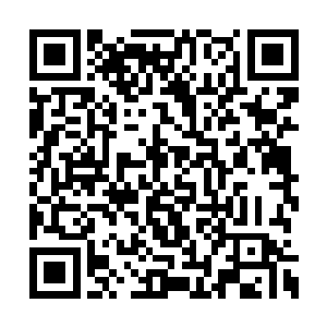 站在旁边的萨摩拉机灵地就把这些东西记了下来二维码生成