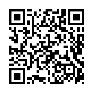 站在最前面的是一个国字脸的黑衣男人二维码生成