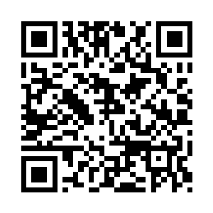 站在游艇上的年轻人的话将秦宇唤回现实二维码生成