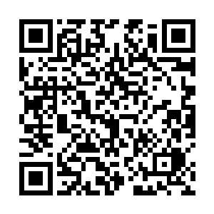 站在那里原本一脸平静的葛青峰瞬间露出了痛苦的表情二维码生成