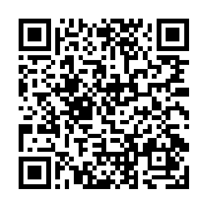 站在黄埔无恨身后的黄埔云脸色腾的一下就红了起来二维码生成