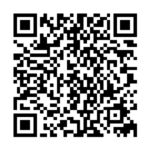 站定的一百多名新兵在听到赵虎要将淬体功法传授给他们的时候二维码生成