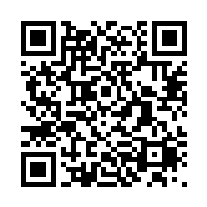 竟是在半空中形成了一张模糊的面孔二维码生成