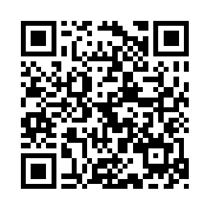 竟然毫不犹豫地将自己的枪支递给了秦依雪二维码生成