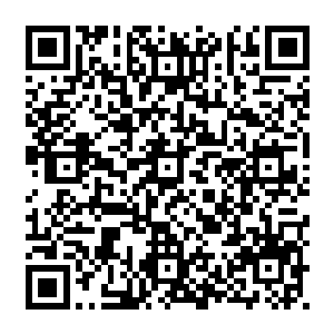 竟然短短时间创建了这么一个几乎已经可以跟香奈儿等奢侈品老牌子相媲美的牌子二维码生成