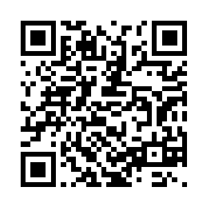 端着个红酒杯貌似对我现在的局促很满意二维码生成